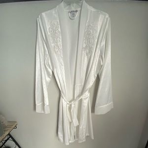 Linea Donatella Embroidered Robe